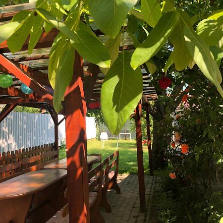 Jesolo Apartmanhaz Balatonkeresztúr Extérieur photo